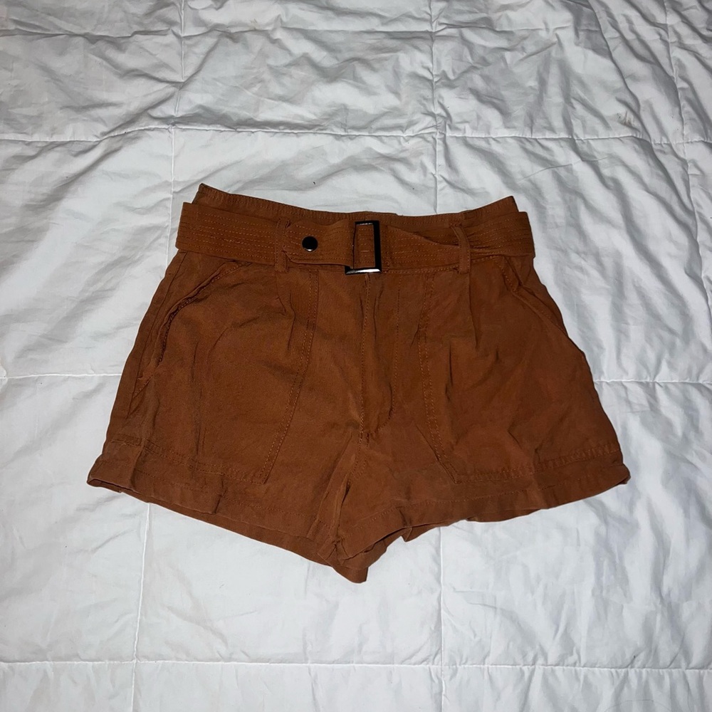 High Rise Belted Short - Picture 2 of 3